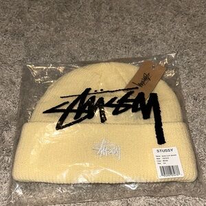 Stussy Basic Cuff  Beanie - Beige but more like a cream or pale yellow